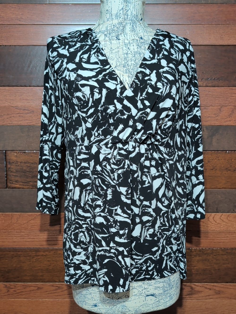 George Black & White Floral Wrap-Style Tunic